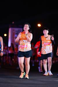 BIB: 28205, 1647, 29233
                            <button type="button" onclick="openModal(22923704)" class="btn btn-primary btn-sm float-right btn-popup" data-toggle="modal" data-target=".modal-high-quality">
                        <i class="fas fa-shopping-cart"></i> Add to Cart
                    </button>
                                            <button type="button" onclick="isThisMe(22923704, true)" class="btn btn-success btn-sm float-right btn-popup btn-isme hidden" data-toggle="tooltip" data-placement="bottom" title="นี่คือรูปของคุณใช่ไหม คลิกที่นี่เพื่อเอาเข้าอัลบั้ม">
                        <i class="fas fa-plus"></i> Add to album
                    </button>
                    <button type="button" onclick="isThisMe(22923704, false)" class="btn btn-warning btn-sm float-right btn-popup btn-isnotme hidden">
                        <i class="fas fa-ban"></i> Remove from album
                    </button>